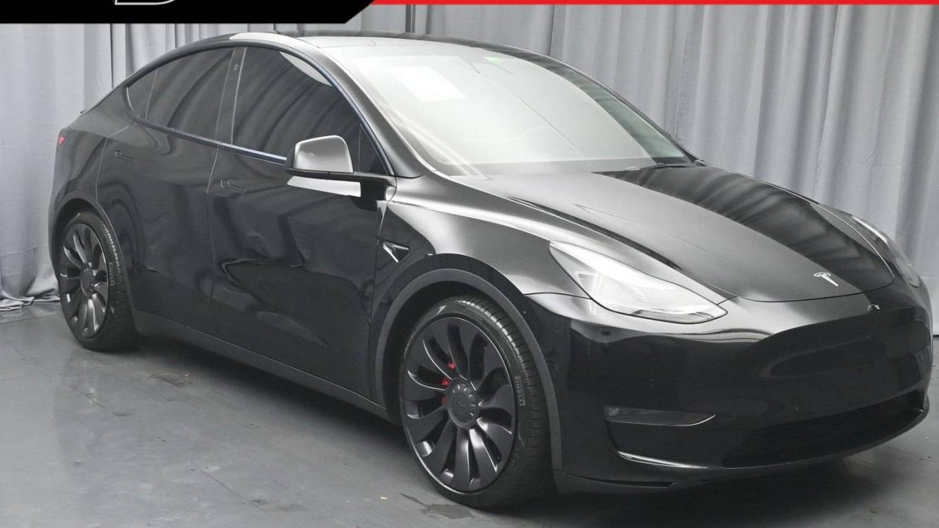 TESLA MODEL Y 2021 5YJYGDEF5MF133721 image